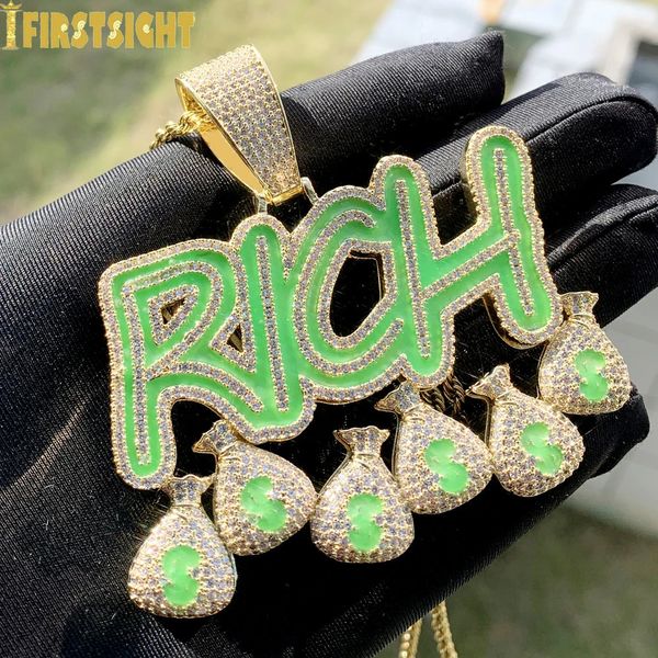 Collane con ciondolo Iced Out Bling CZ Lettera Collana con ciondolo ricco Zircone Segno di dollaro Verde Fluorescenc Borsa per soldi Fascino Uomo Gioielli Hip Hop 231204