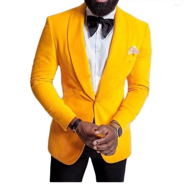 Abiti da uomo Scialle di velluto giallo Risvolto Un bottone Uomo Smoking da sposo da sposa Terno Masculino Slim Fit Prom Blazer (Giacca Pantaloni)