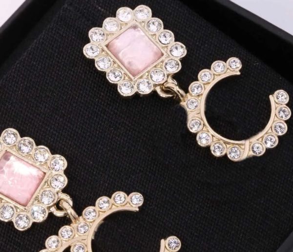 Topkwaliteit charme bungelende druppeloorbel met zwarte kleur en roze kleur kristal diamant in 18k verguld voor vrouwen bruiloft sieraden cadeau met doosstempel