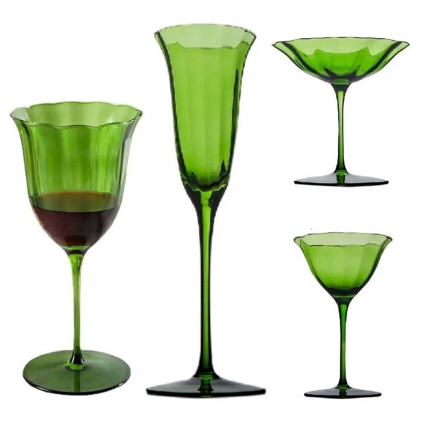 Vidros de vinho Nordic Light Luxo Retro 100280ml Goblet Lace Champagne Vermelho Matini Cocktail Copo Feriado Drinkware Presente Vidro 231205