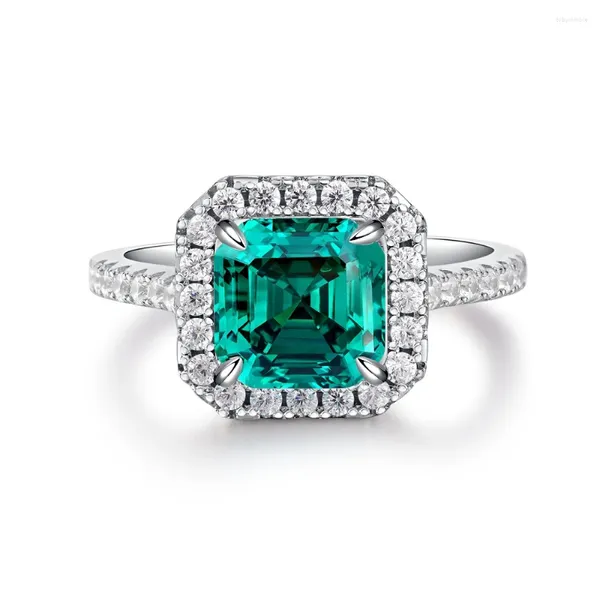 Küme Yüzükleri 7x7mm 2Ct Sentetik Emerald Nişan ELMAM YÜZÜK KADINLAR İÇİN 925 Gümüş Kaplama 18K Beyaz Altın Söz Hediye