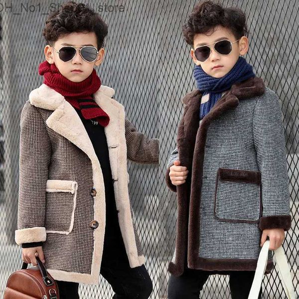 Piumino 2023 Bambini Casual Cappotto di lana Autunno Inverno Ragazzi Bello Peluche Velluto Capispalla pesante Abbigliamento Bambini Splicing Pocket Trench Q231205