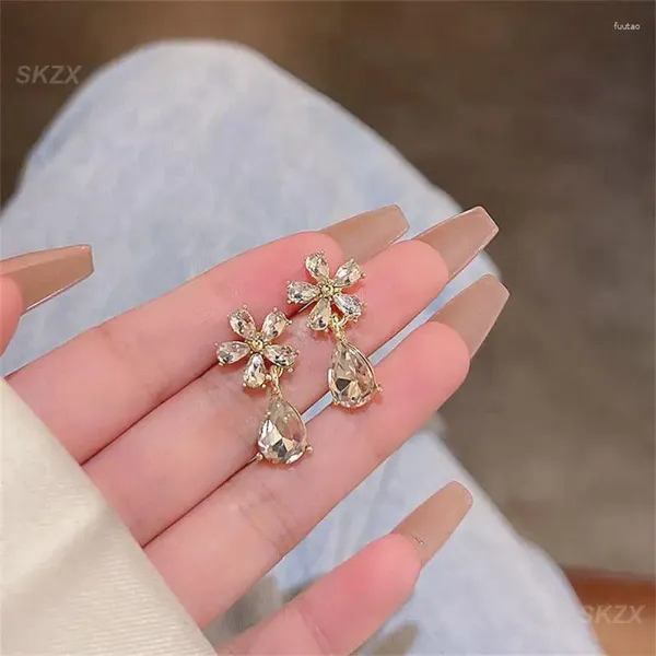 Orecchini pendenti stile coreano versatili ed eleganti accessori da sposa scintillanti goccia di cristallo moda unica