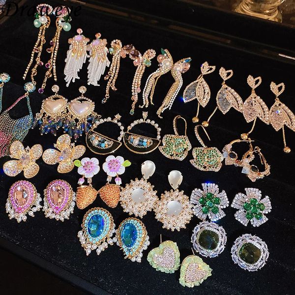 Stud Draweye Kelebek Küpeleri Kadınlar için Kore Moda Tatlı Retro Takı Çiçekleri Parti Zarif Aretes de Mujer 231205