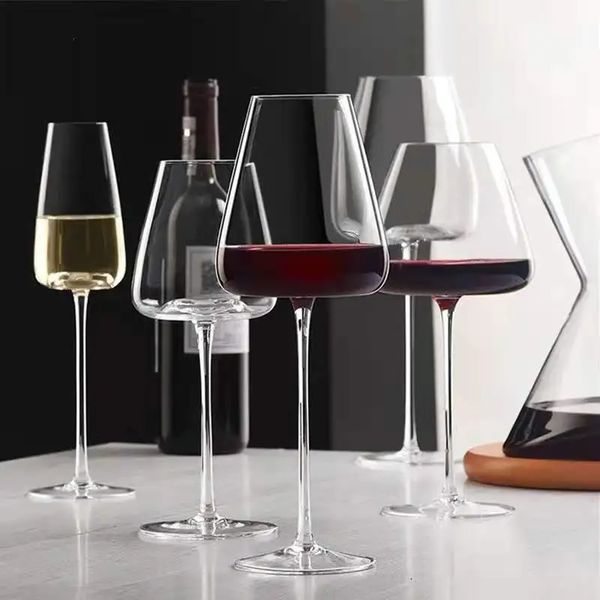 Bicchieri da vino Bicchiere da vino in cristallo fatto a mano Calice ultrasottile Bicchieri da cocktail creativi per Party Bar Cup Ristorante Bicchieri per matrimoni 231205