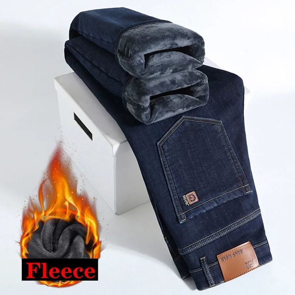 Calças de brim das mulheres de alta qualidade homens velo negócios casual magro reto denim calças outono inverno plus size engrossado calças quentes 231206