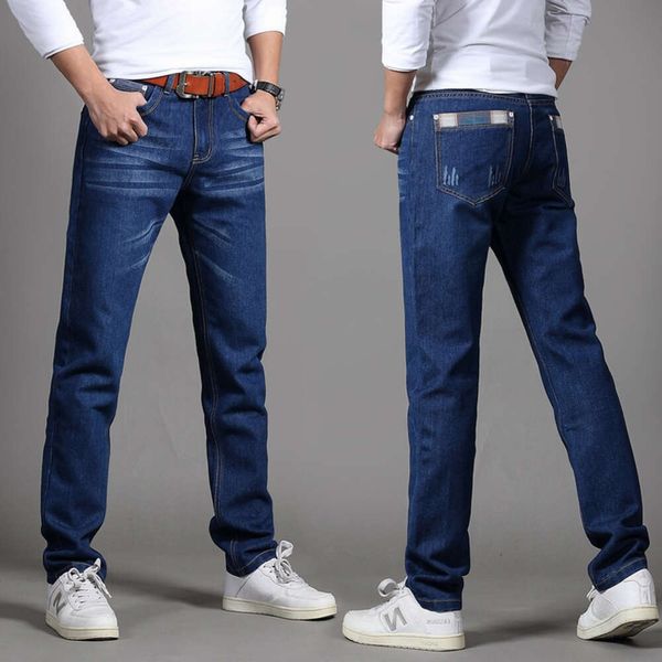 Versione coreana autunnale di jeans per adolescenti per ragazzi, uomini alla moda, pantaloni lunghi da uomo slim fit, pantaloni casual a gamba dritta autunnali e invernali da uomo