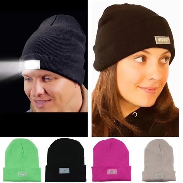 Beanie Skull Caps Cappello lavorato a maglia leggero a LED Berretto elastico caldo Autunno Inverno Sport all'aria aperta Escursionismo notturno Pesca Campeggio Glow Bonnet Faro unisex 231205