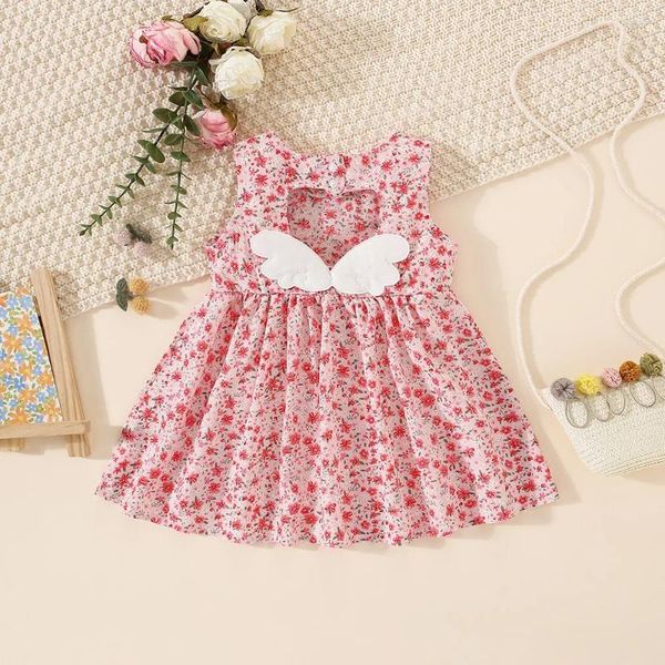 Платья для девочек, детское платье с цветочным принтом, корейская версия для девочек, милое и милое повседневное платье для отпуска с маленькими крылышками
