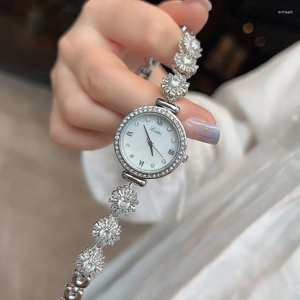 Relógios de pulso moda marca pulseira relógio com rotação diamante incrustado quartzo para mulheres de alta qualidade movimento japonês à prova d'água