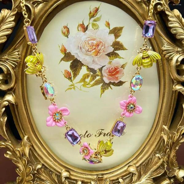 Correntes Vintage Flores Multicoloridas Padrão Colar Roxo Gem Bee Deslumbrante Temperamento Doce e Adorável