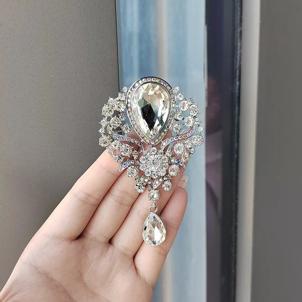 Pins Broschen Wasser Diamant Großer Ovaler Ausschnitt Vintage Kristall Blume Wassertropfen Ausschnitt Damenmode Glänzende Accessoires Schmuck Geschenke 231206