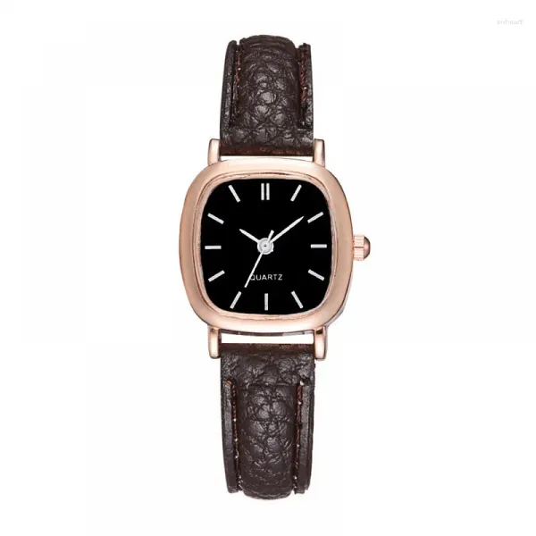 Horloges Trend Vierkant Eenvoudige Persoonlijkheid Retro Harajuku Stijl Student Riem Dames Quartz Horloge Compact