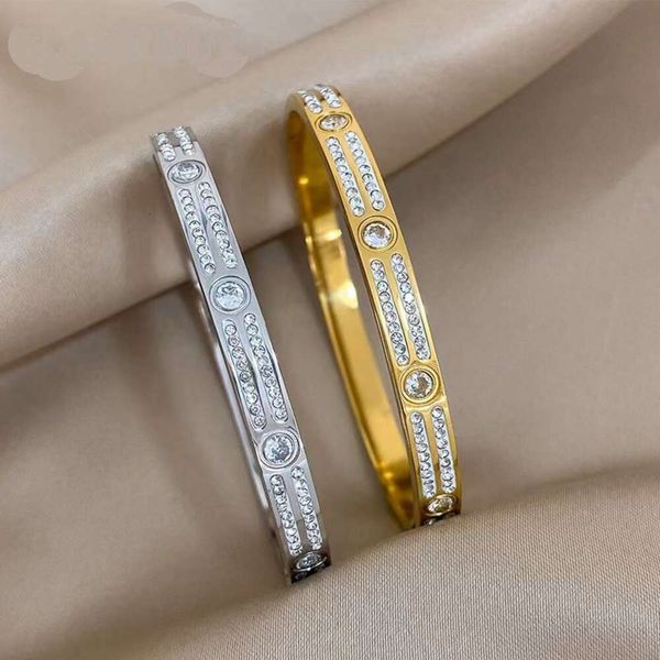 Designer-Armbandschmuck, Goldarmband-Armreif, zweireihiger Diamant-Vollhimmelsstern für weibliche Paare mit leichtem Luxusschmuck im High-End-Design