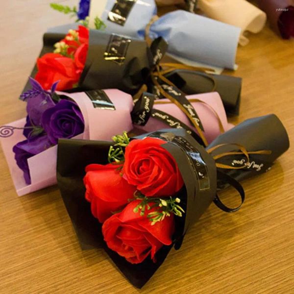 Dekorative Blumen 3 Köpfe künstlicher Rosenstrauß Hand haltende Seifenblume Valentinstagsgeschenk