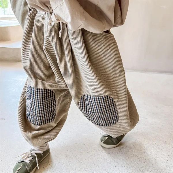 Pantaloni 2024 Autunno Bambini Pantaloni Casual Moda Ragazze Velluto a coste Harem Vestiti larghi per ragazzi con toppe per bambini