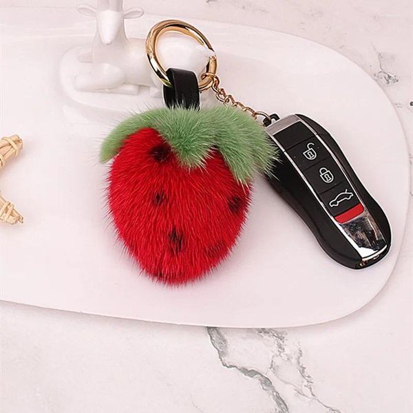 Chaveiros Bonito Bola Pompom DIY Straberry Chaveiro para Meninas Saco Charme Mochilas Chaveiro Mulheres Presente de Aniversário