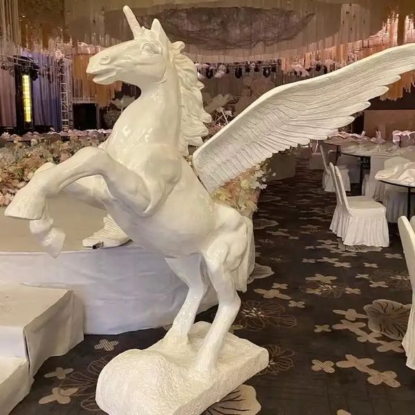 Adereços de decoração de casamento cavalo carrossel para tirar fotos adereços de evento de Natal em tamanho real estátua de cavalo voador escultura de carrossel de fibra de vidro estatueta de animal de resina 106