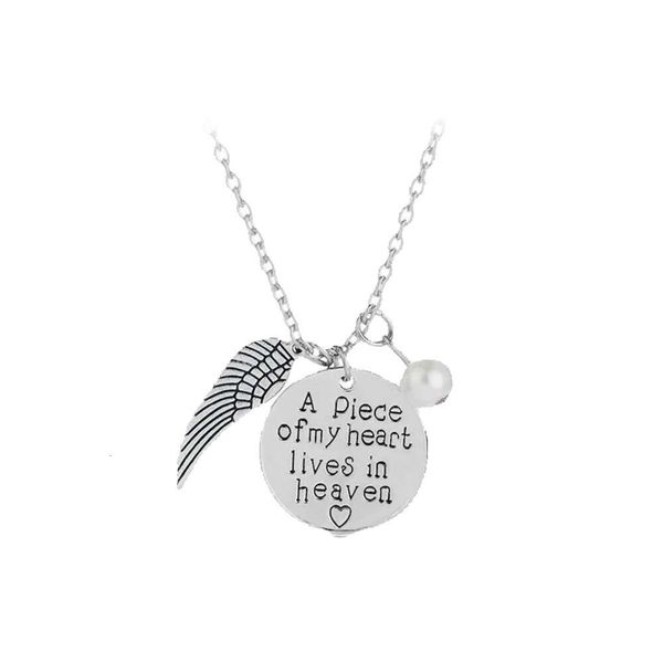 Collane con ciondolo Collana commemorativa personalizzata Nome o parole Un pezzo del mio cuore vive in paradiso Aborto spontaneo Ricordo Gioielli G Ote