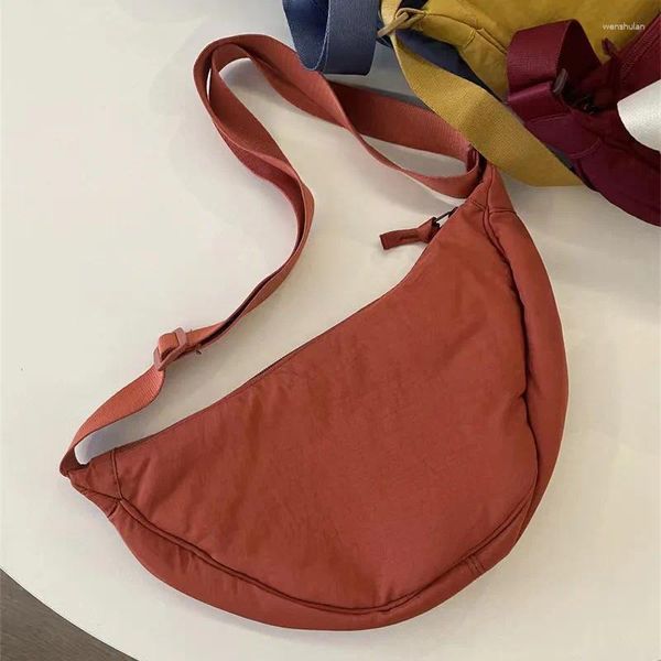 Sacos de noite Sala de montagem mesmo estilo mulheres crossbody saco pequeno livro vermelho nylon bolinho estudante ombro pano bolsa fornecimento de fábrica