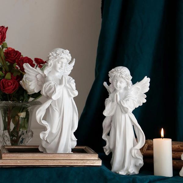 Oggetti decorativi Statuine Resina Angelo che prega Figurina Statua Natale Decorazione della casa Fata Preghiera Scaffale Scultura Ornamento Curvatura Artigianato Regali 231206