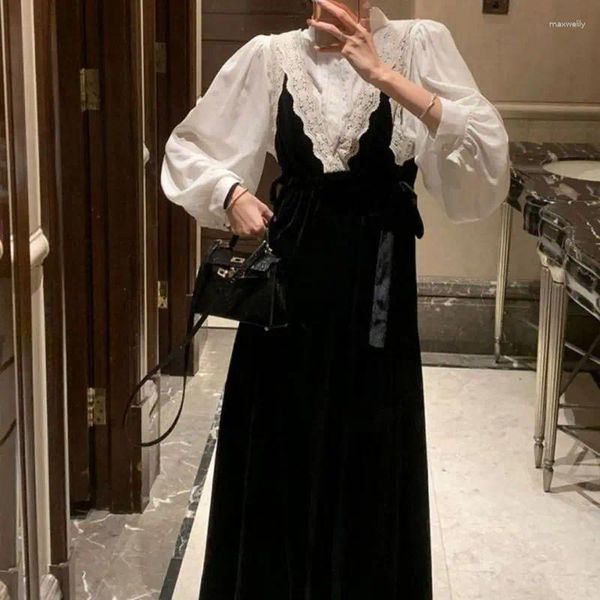 Arbeitskleider Ins Herbst Schwarz Samt 2 Stück Kleid Set Frau Langarm Spitze Crop Tops Schlank Französisch Vintage Koreanische Retro Anzug