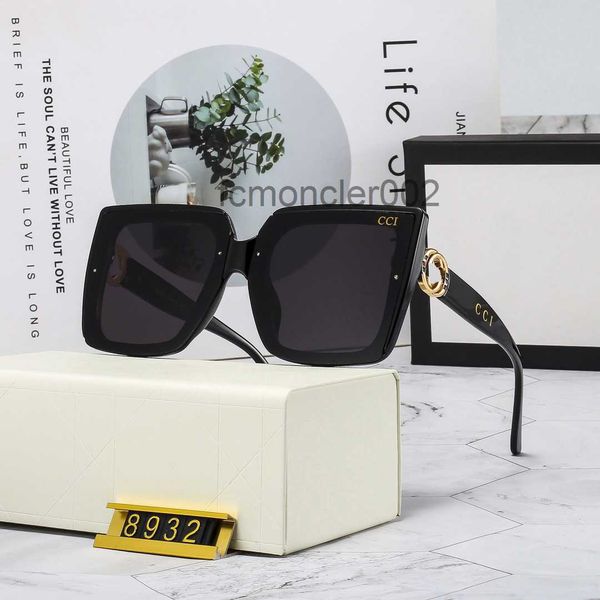 Designer Sonnenbrille Luxusbrief für Frauen Brille Männer Klassische UV Brille Mode geeignet im Freien Strand mit Schachtel 5 Farbe schön 7lon