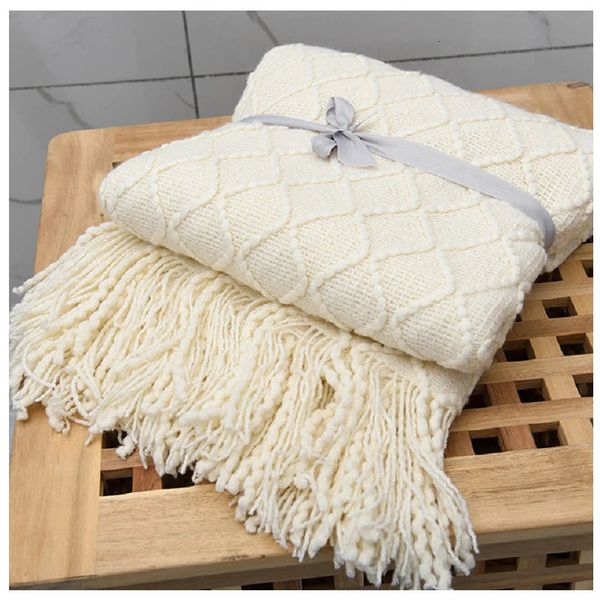 Couvertures Inya Chunky Knit Couverture Beige Doux Gland Plaid Poids Pour Lit Décoratif À La Maison Canapé Jette Tapisserie De Style Industriel 231207