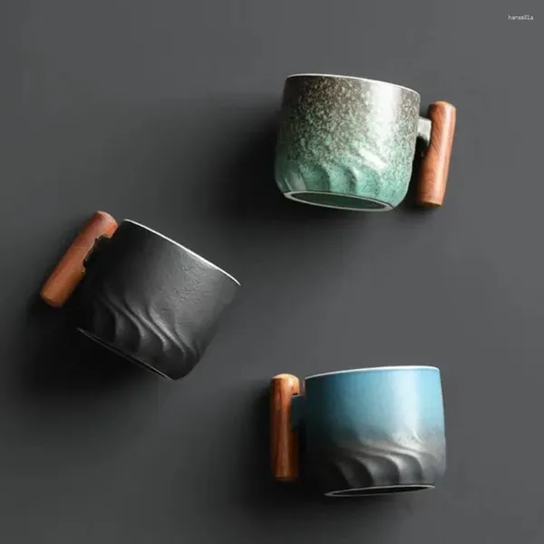 Caffettiere glassa glassa ceramica tazza retrò ceramica pratica manico in legno tazza tè tazza solida ufficio fatto a mano