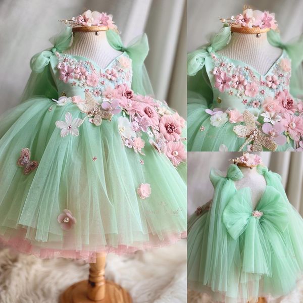 Abiti da ragazza di fiore con perline verdi per matrimonio Abiti da spettacolo per bambini con applicazioni 3D senza schienale Abito da ballo in tulle con lunghezza al ginocchio Abito da compleanno per bambini