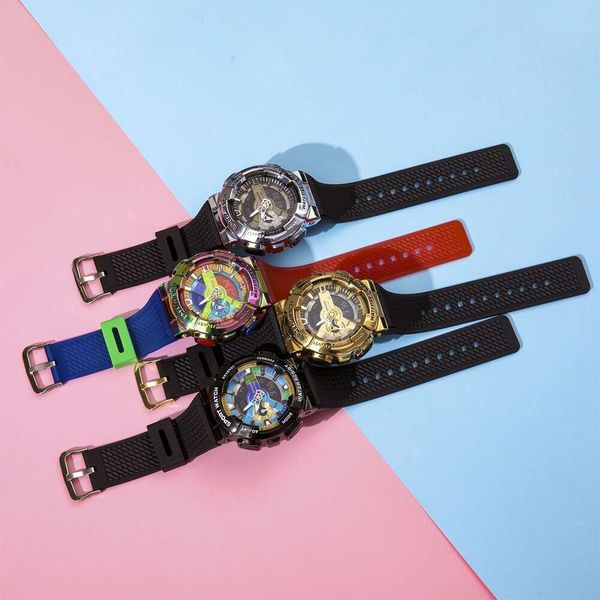 Nuovo orologio elettronico a cannone in acciaio piccolo in metallo arcobaleno per studenti maschi Edizione coreana Creativo, semplice, alla moda, atmosferico,