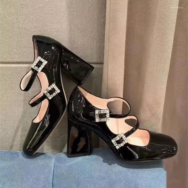Модельные туфли, блестящие туфли-лодочки на блочном каблуке с двойным кристаллом и квадратной пряжкой, туфли Мэри Джейн, женские туфли на высоком каблуке в стиле Лолиты, черный, бежевый носок