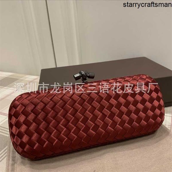 Minaudiere Clutch Taschen Designer BottegavVeneta Taschen 2024 Herbst Neue dreisprachige Blume Mini Python Haut Tasche Rand Satin gewebte Box Handtasche Abendessen Tasche HB8Z