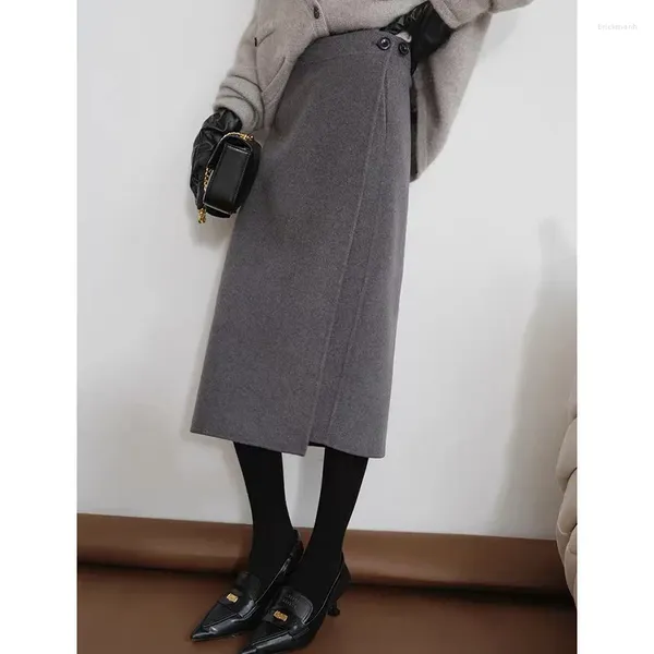 Röcke aus einfarbigem, doppelseitigem Halbrock aus Schafwolle mit umwickelter Hüfte im Winterstil für Damen vorne und hinten