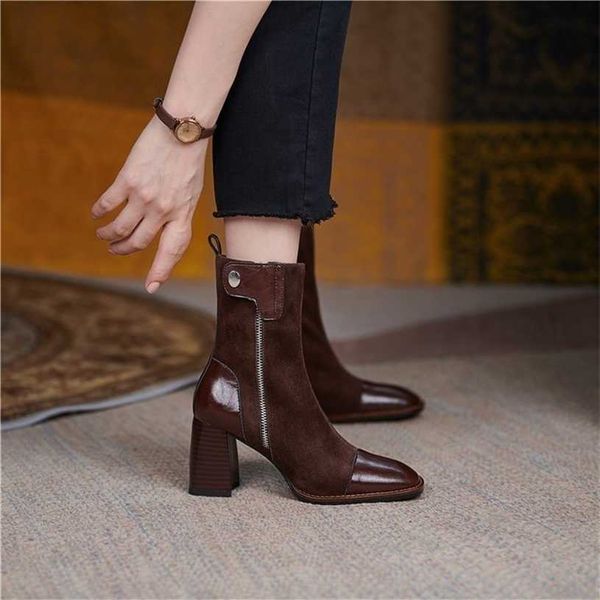 Pequeno francês grosso salto alto Tornozelo Botas femininas Autumn/Winter Versão coreana estilo noturno short martin botas