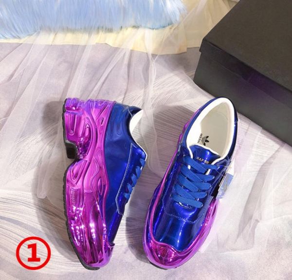 2020 Diseñador de lujo Últimos colores Raf Simons Zapatillas de deporte Ozweego cubiertas de cromo con suela plateada Tamaño inferior 3546 con caja 7462182