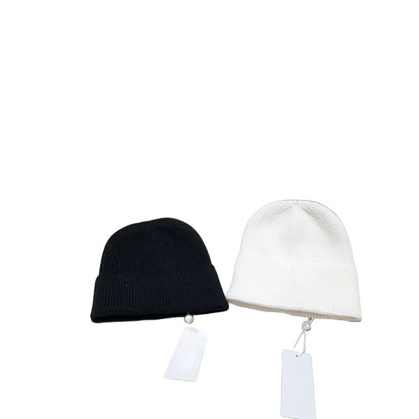 2024 Cappelli a maglia per la moda maschile Donne Designer BEANI BEANIE COMPETTO PER UOMINO TAPPIO UNISEX CAPPANTI BRIMINA CASASI VERSATILI CAPPI