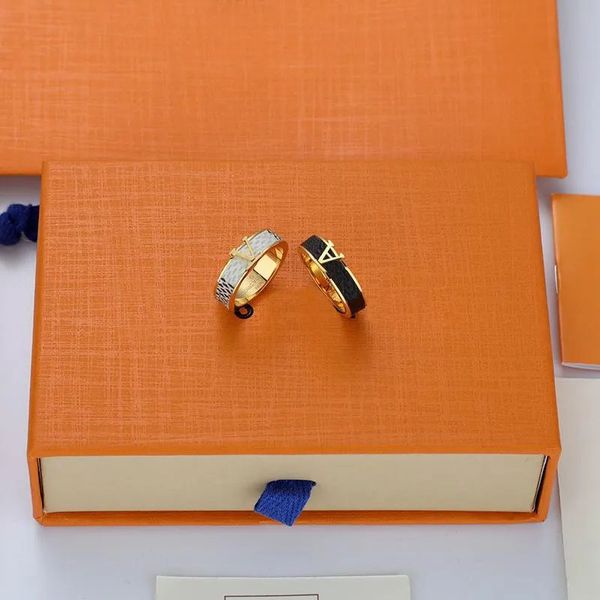 Designers Anel Luxurys Carta Mulheres Anéis Moda Tendência Clássico Jóias Presbiopia Idade Média Casal 2 Estilos Presente de Aniversário Goodk
