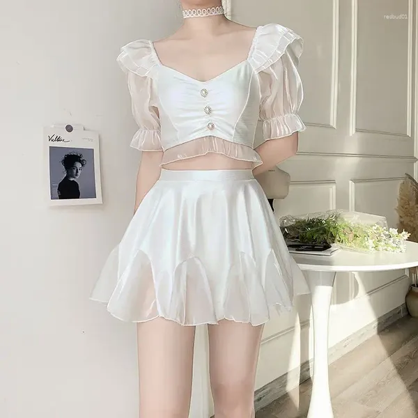 Costume da bagno da donna estivo versione coreana bianco slim manica corta scollo a V volant con pettorale senza supporto in acciaio bikini set a due pezzi