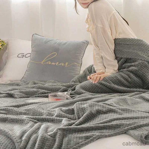 Coperte Coperta invernale per letto Soffici coperte scozzesi sul divano Copriletti in tinta unita Coperte decorative in pile corallo king size R231207