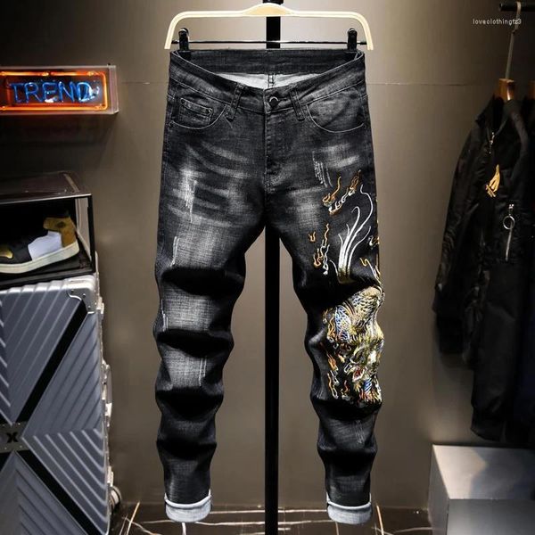 Jeans da uomo Pantaloni da cowboy da uomo Pantaloni ricamati slim fit Tubo stretto Skinny Grafica nera Abbigliamento autunnale Anni '90 Streetwear Inverno