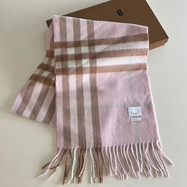 sciarpa di marca sciarpe di lana rosa da donna di marca Sciarpe di nappa di qualità scialli stagione autunno inverno Sciarpa calda e confortevole Sciarpa di collocazione di abbigliamento regalo di Natale