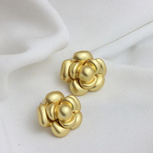 Orecchini pendenti Luxurytreasury Design di minoranza Retro Tridimensionale Fiore di camelia Medievale VINTAGE Donna di alta qualità