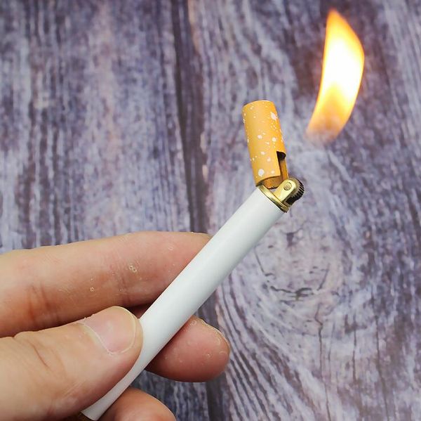 Ultima mola per accendino a forma di sigaretta caratteristica Fiamma gonfiabile senza gas Accendini a butano per sigari in metallo Strumento per fumare