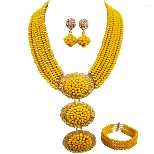 Ensemble collier boucles d'oreilles bijoux jaune banane mariée africaine