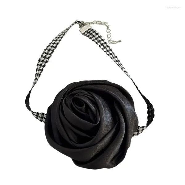 Collane a ciondolo Y4qe Black Rose Floro Collaro Collana Catena Numero Cennitore di seta Silk