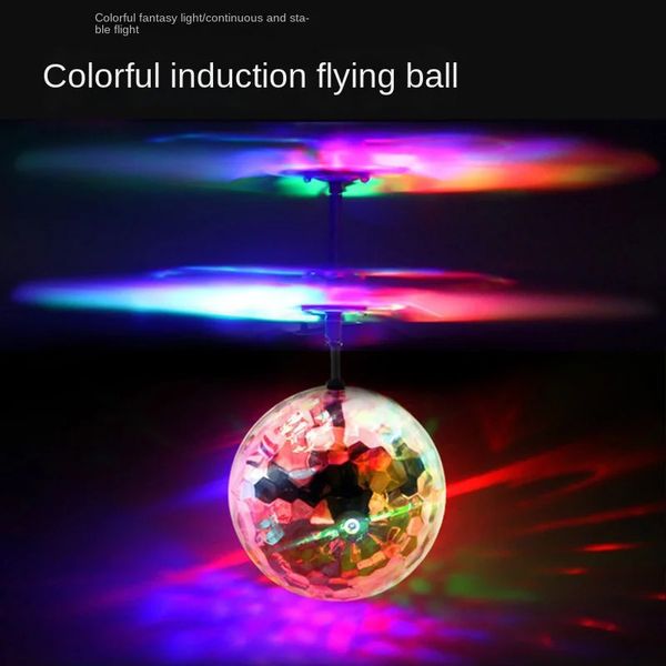 Led rave brinquedo colorido mini shinning led drone luz bola de cristal indução quadcopter aeronaves voando helicóptero crianças brinquedos 231207