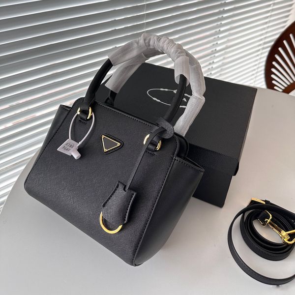 Saco de designer novo saco fosco abacate axila sacos de couro clássico bolsas de luxo para senhoras sacos de ombro de alta qualidade baguette multi-cor moda sacos
