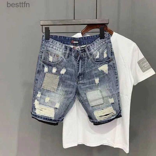 Calças de brim masculinas verão impressão personalizada riscado denim shorts fino ajuste coreano moda capris masculino buraco jeans shortsl231208