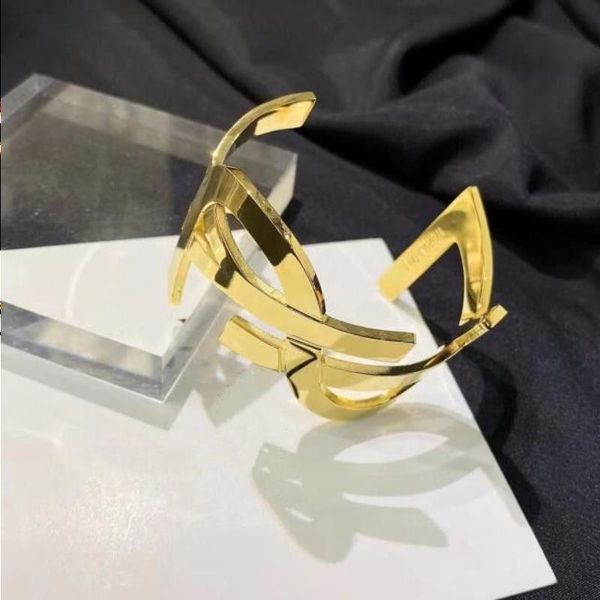 2023 Top 18 Karat Gold Silber Armreif Frauen Manschette Armbänder Markenschmuck Mode Hochzeit Armband Brautaccessoires Neues Design Armreifen Gold Qevkx